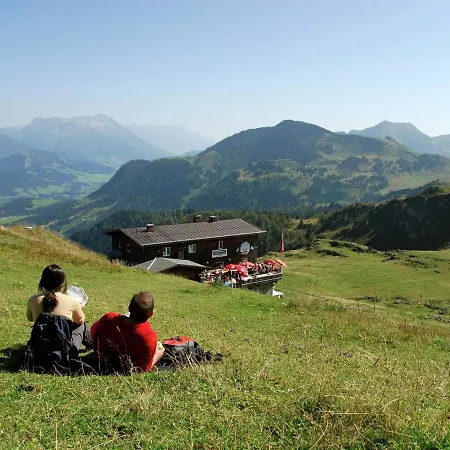 Appartement Alluring With Ski Storage,balcony,heating, Parking