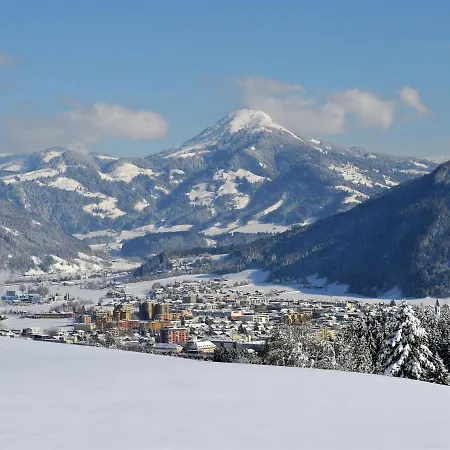Appartement Alluring With Ski Storage,balcony,heating, Parking Brixen im Thale